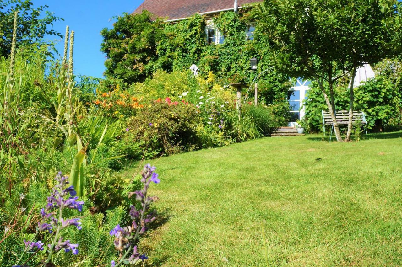 Milebrook House Bed & Breakfast Knighton  Exterior photo